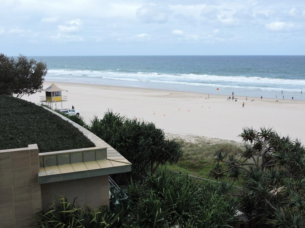 Aparthotel President - Absolute Beachfront