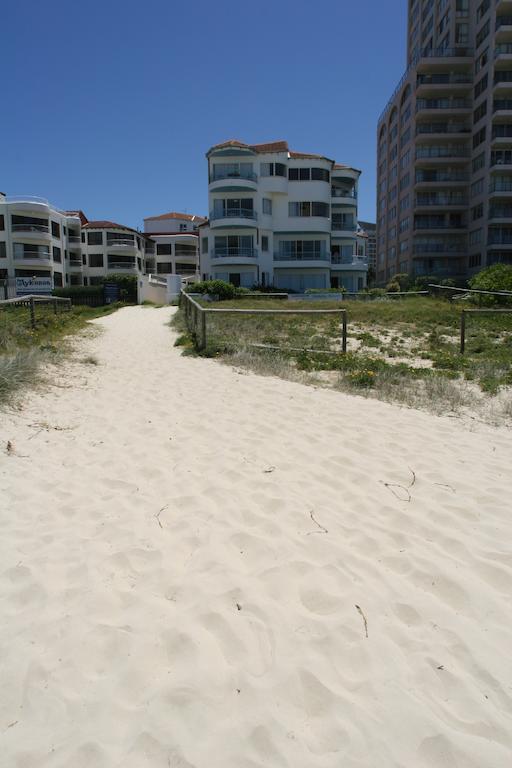Paros On The 3* Gold Coast