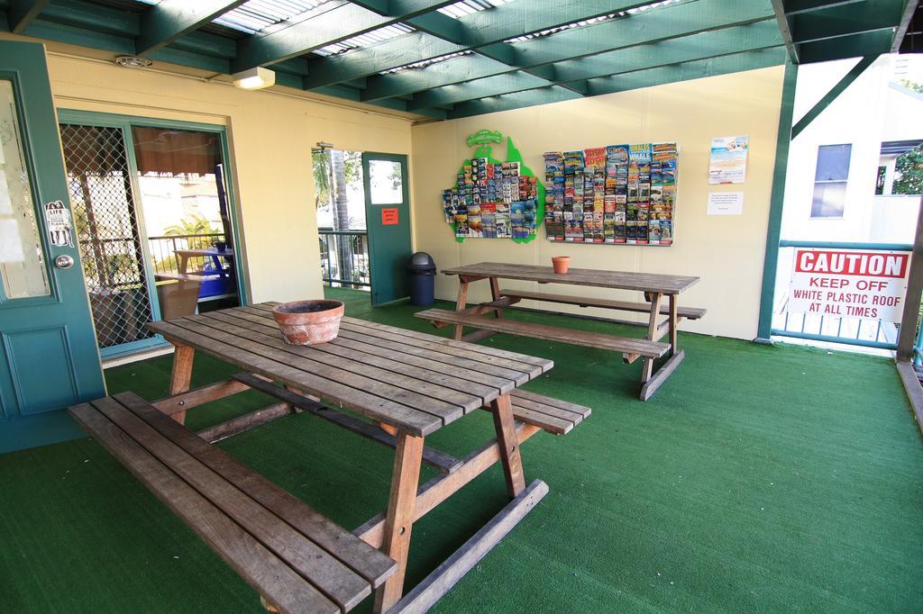 Sleeping Backpackers Hostel Gold Coast