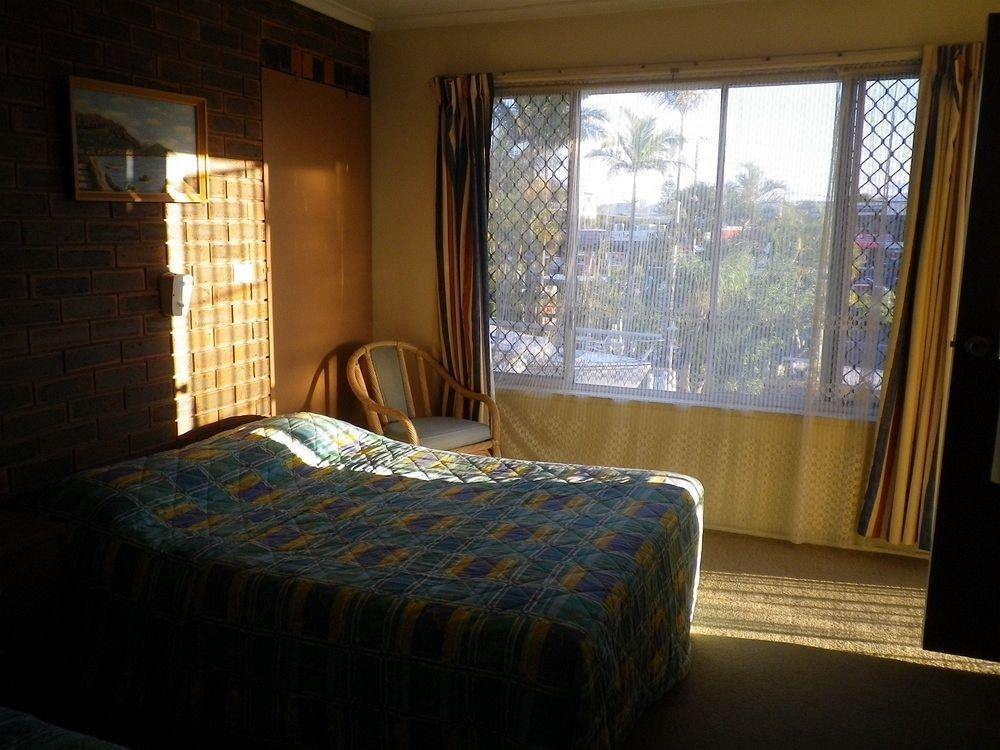 White Lanterns Motel