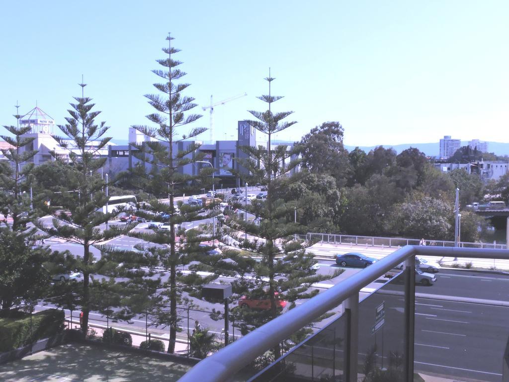 Broadbeach Travel Aparthotel Gold Coast