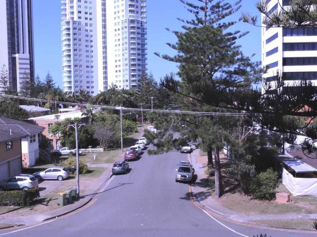Broadbeach Travel Aparthotel Gold Coast