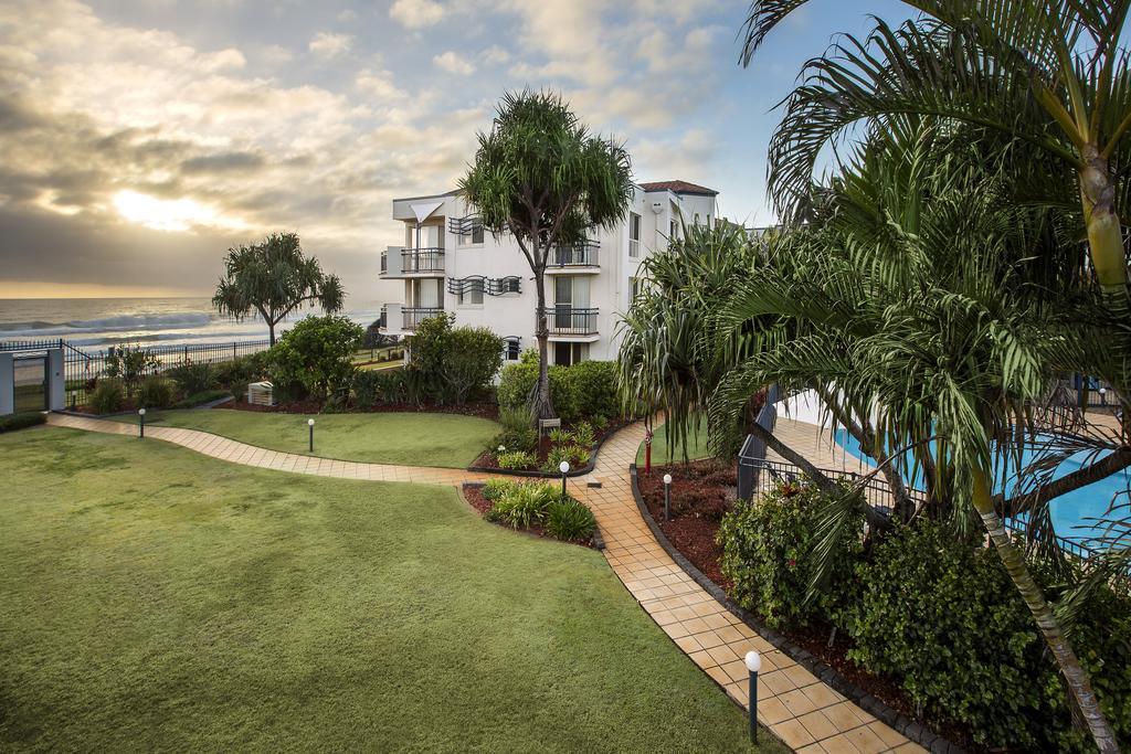 Golden Riviera Absolute Beachfront Gold Coast