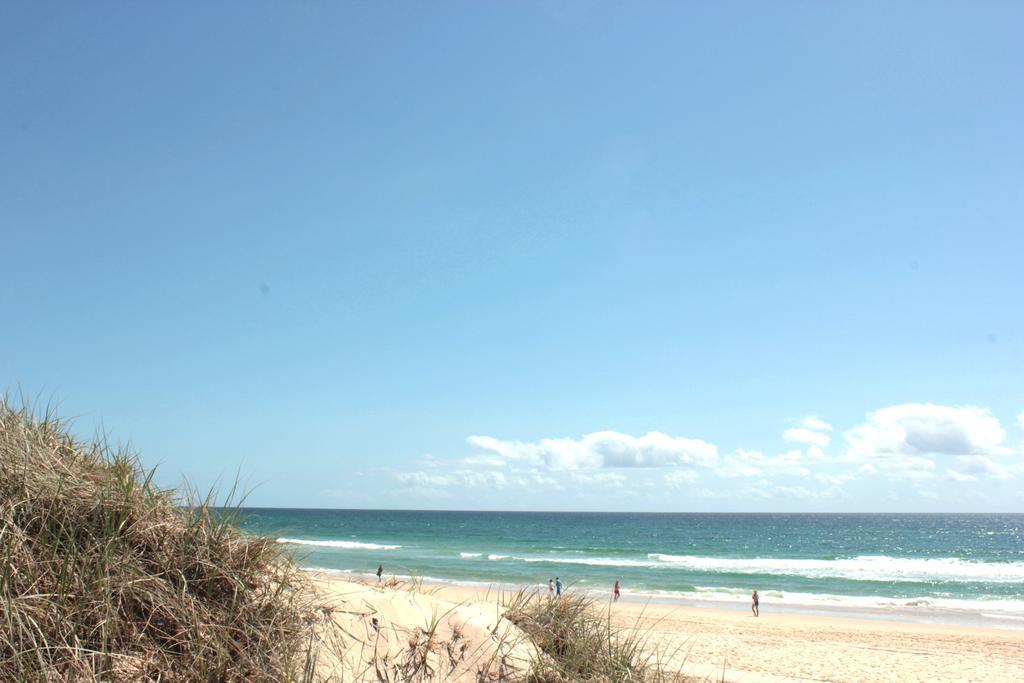 Garfield Surfers Paradise *