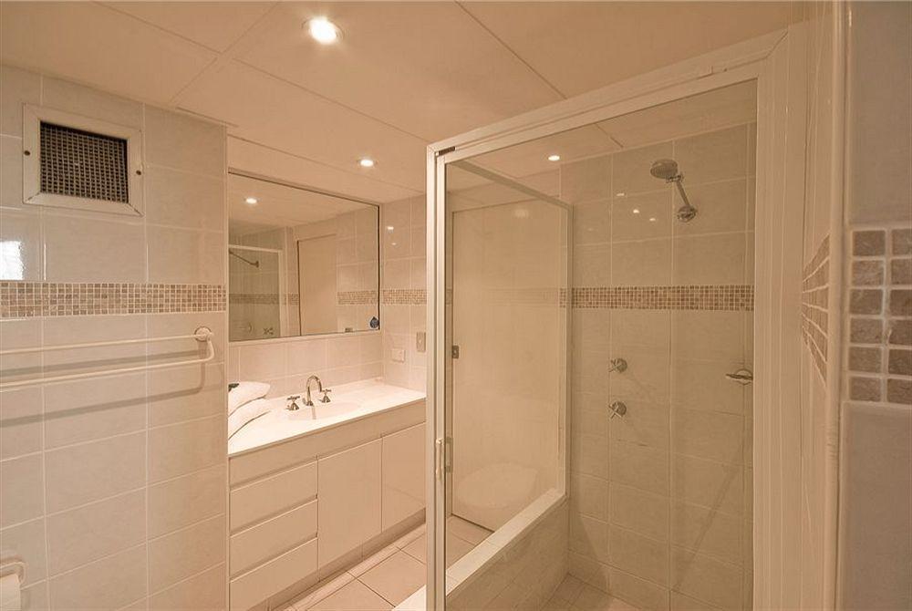 President - Absolute Beachfront Aparthotel Gold Coast