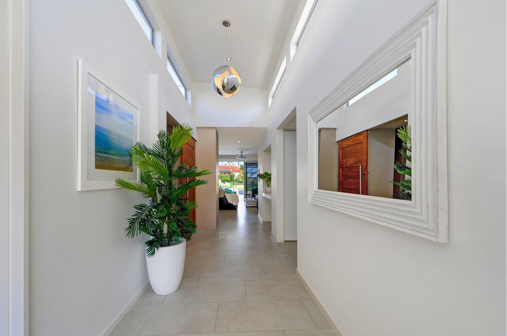 Belle Of Broadbeach