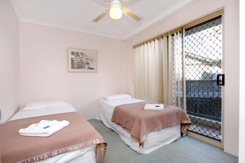 Aparthotel Surfers Riverside Gold Coast