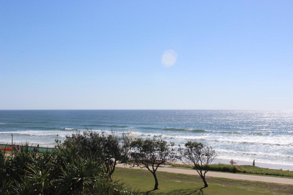 Sandrift Beachfront 3*