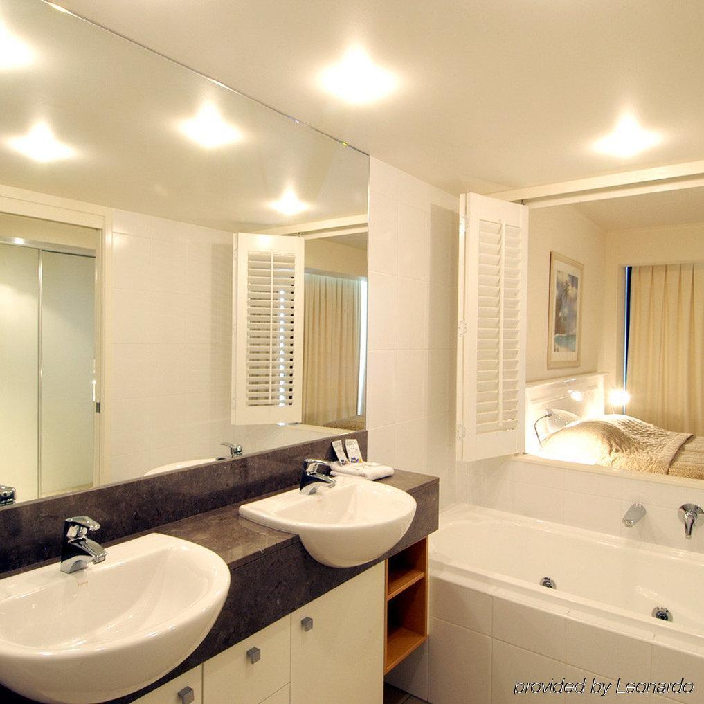 Mantra Broadbeach On The Park 4*