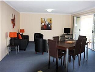 Bayview Bay Aparthotel 3*