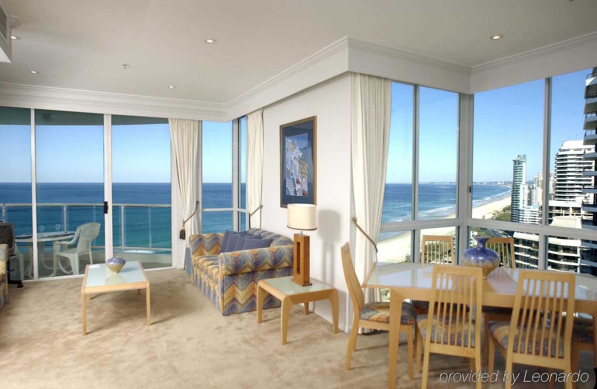 Pacific Views Aparthotel