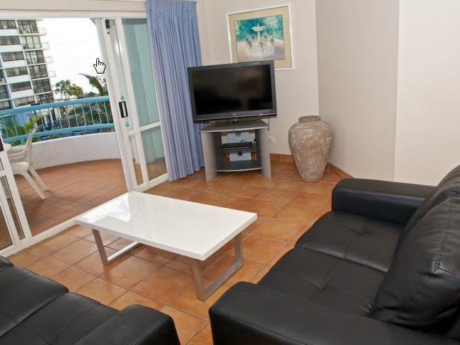 Paros On The Aparthotel Gold Coast