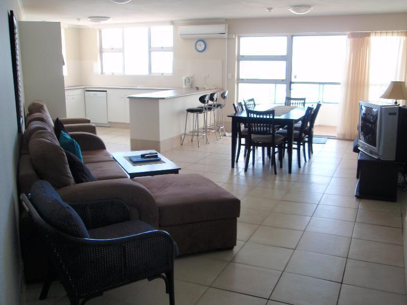 Grosvenor Beachfront Surfers Paradise 3*