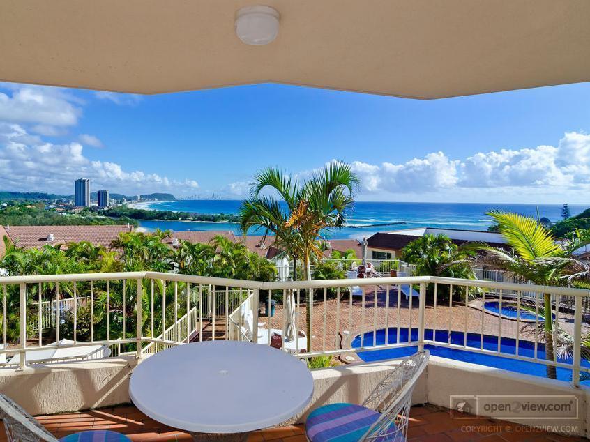 The Hill Currumbin Aparthotel 3*