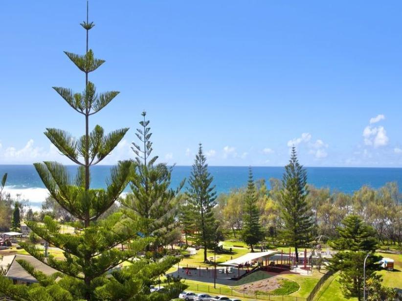 The Ritz Heated Pool 4* Gold Coast