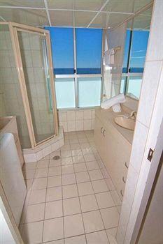 President - Absolute Beachfront Aparthotel