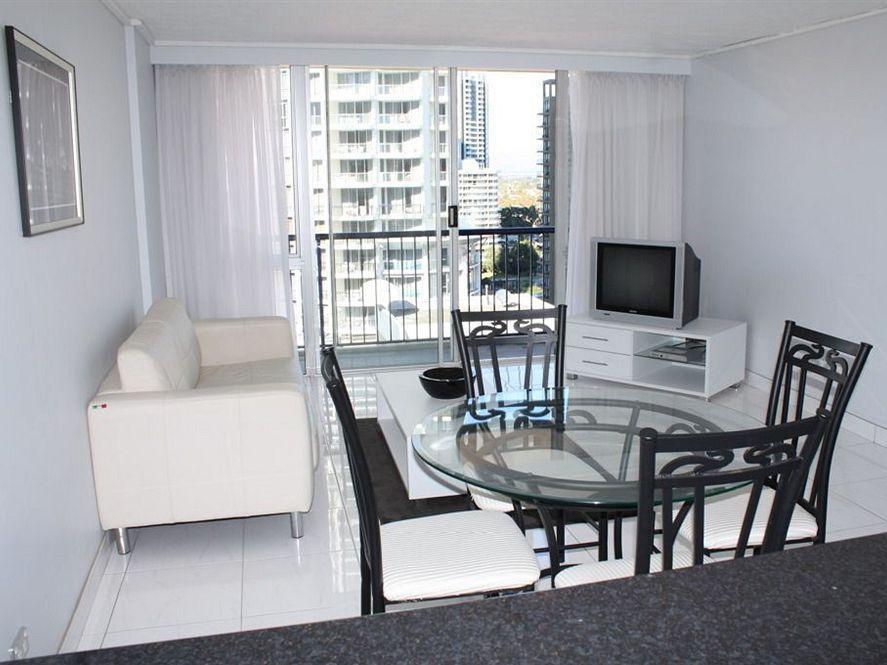 Centrepoint 3* Gold Coast