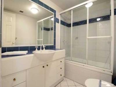 Santorini By The Sea 3* Gold Coast