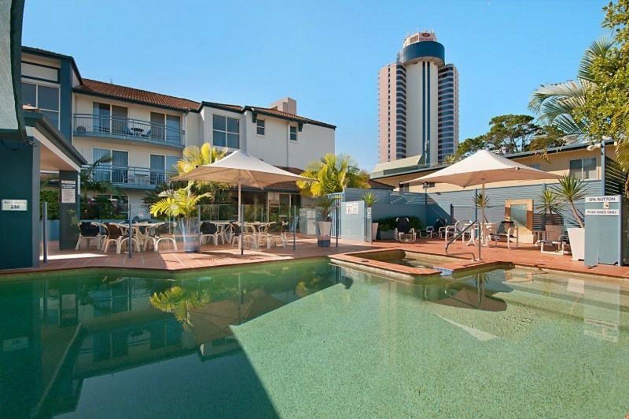 Santana Surfers Paradise Gold Coast