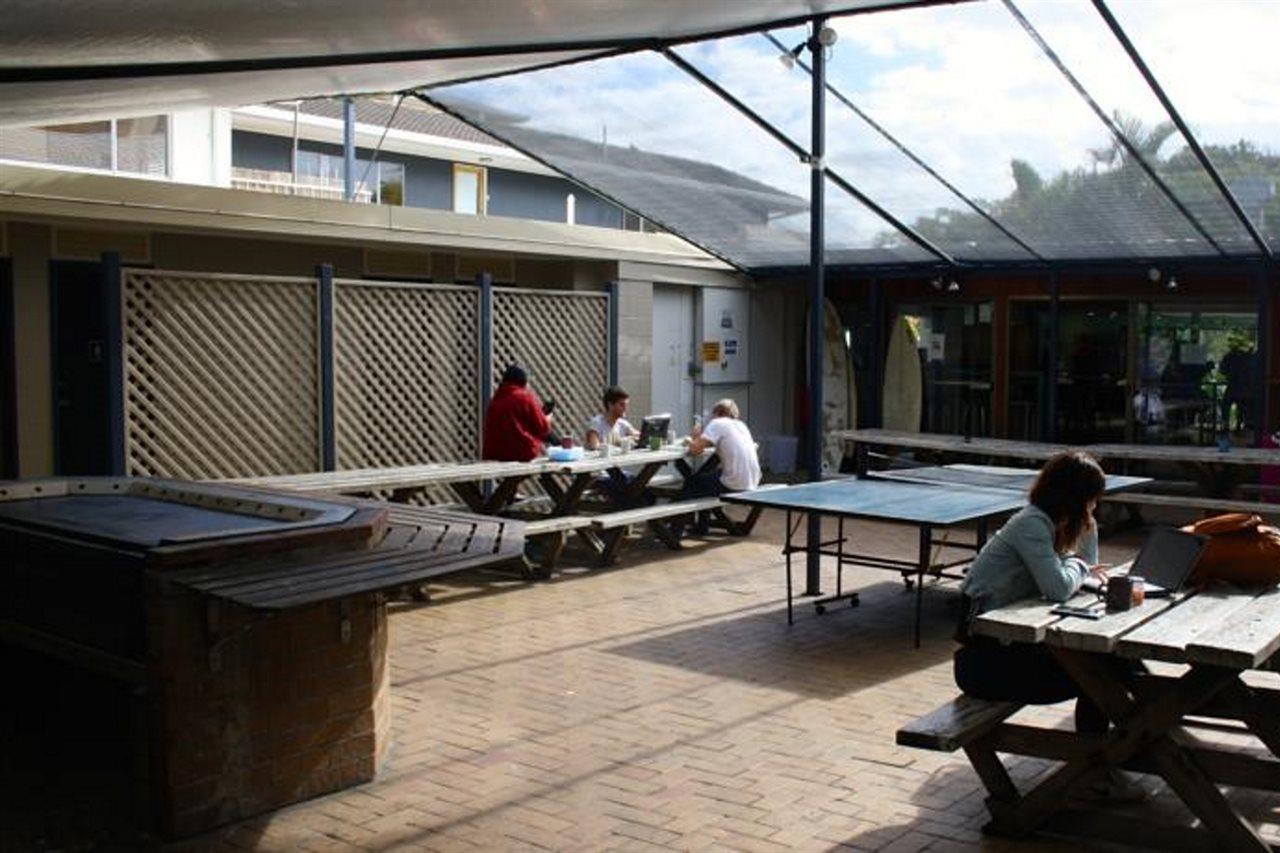 Hostel Budds In Surfers Backpackers