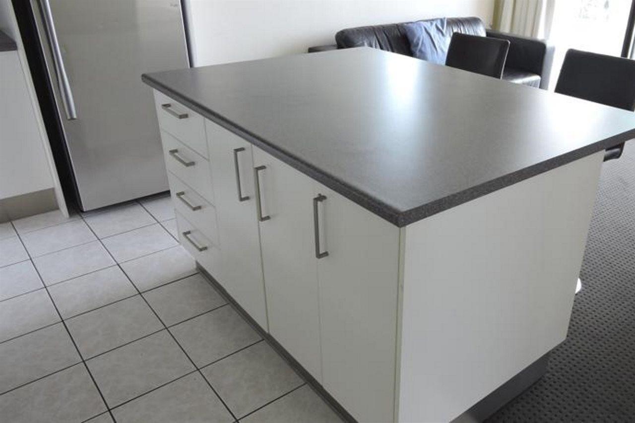 President - Absolute Beachfront Aparthotel Gold Coast