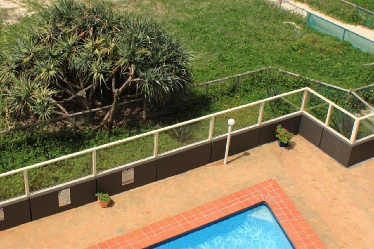 President - Absolute Beachfront Aparthotel