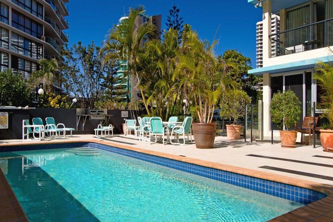 Durham Court Apartment *