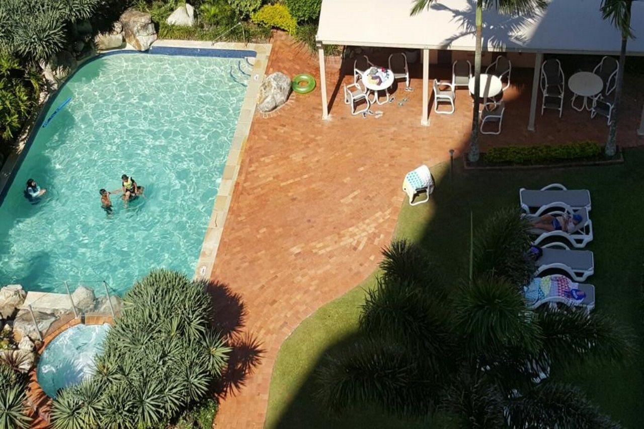 Surfers Beachside Aparthotel 4*
