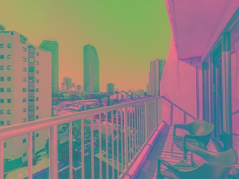 Aparthotel Broadbeach Travel