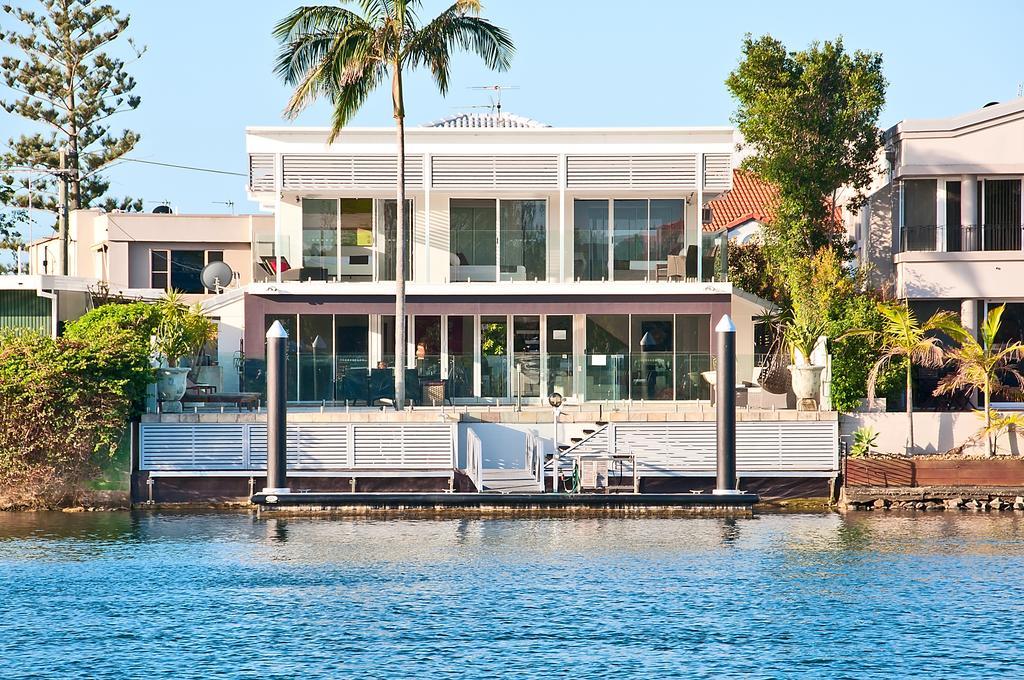 Holiday home Surfers Paradise Escape - Waterfront House