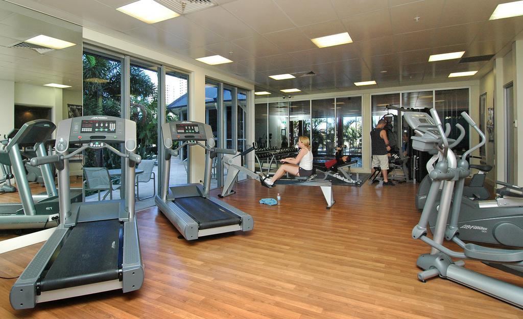 Chevron Renaissance - Hr Surfers Paradise