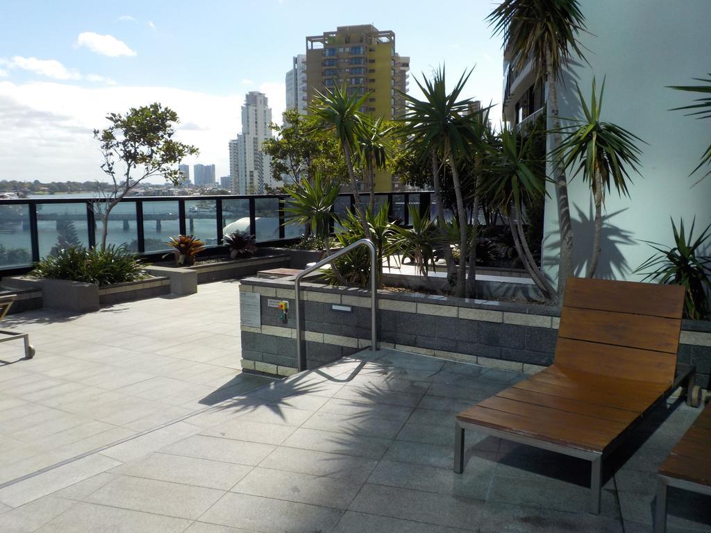 Circle On Cavill - Hr Surfers Paradise Apartment Gold Coast