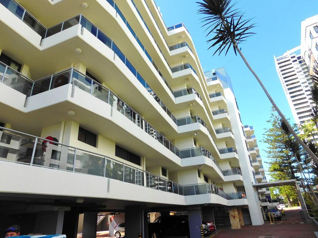 Aparthotel Broadbeach Travel Gold Coast