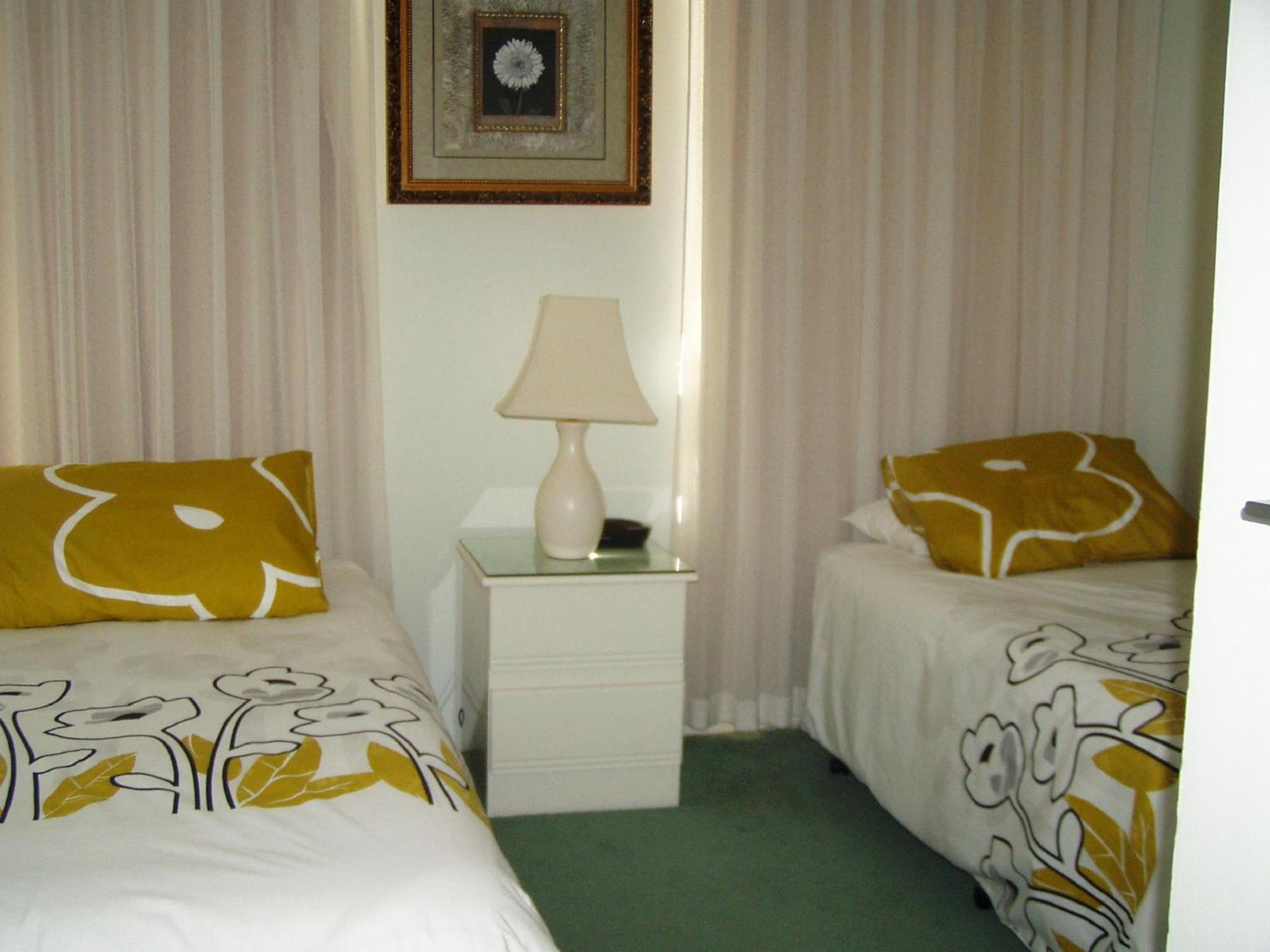 Anglesea Court * Gold Coast