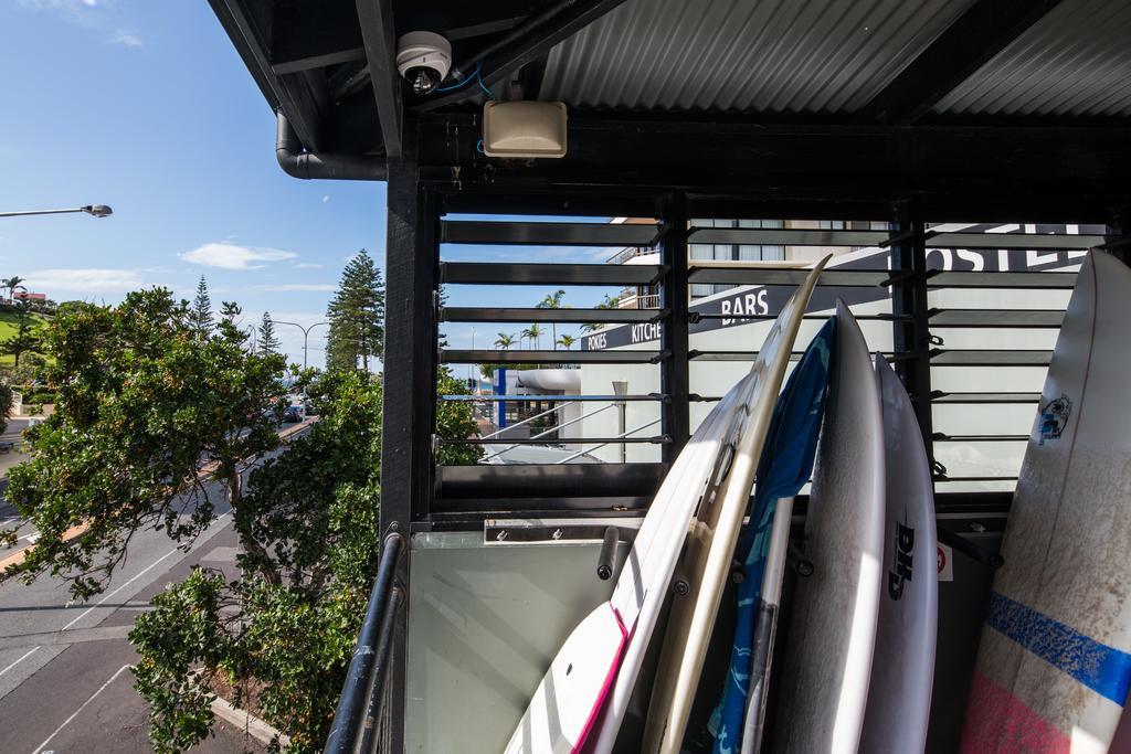 Coolangatta Sands Hotel * Coolangatta
