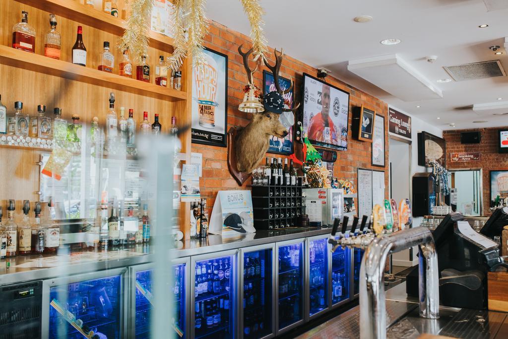 Coolangatta Sands Hotel *