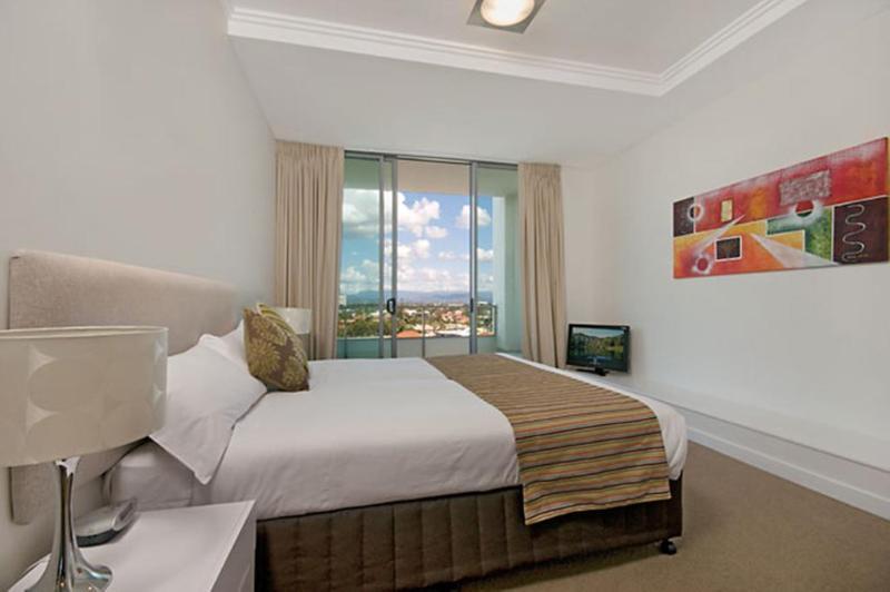 Ultiqa Freshwater Point Broadbeach Resort 4*