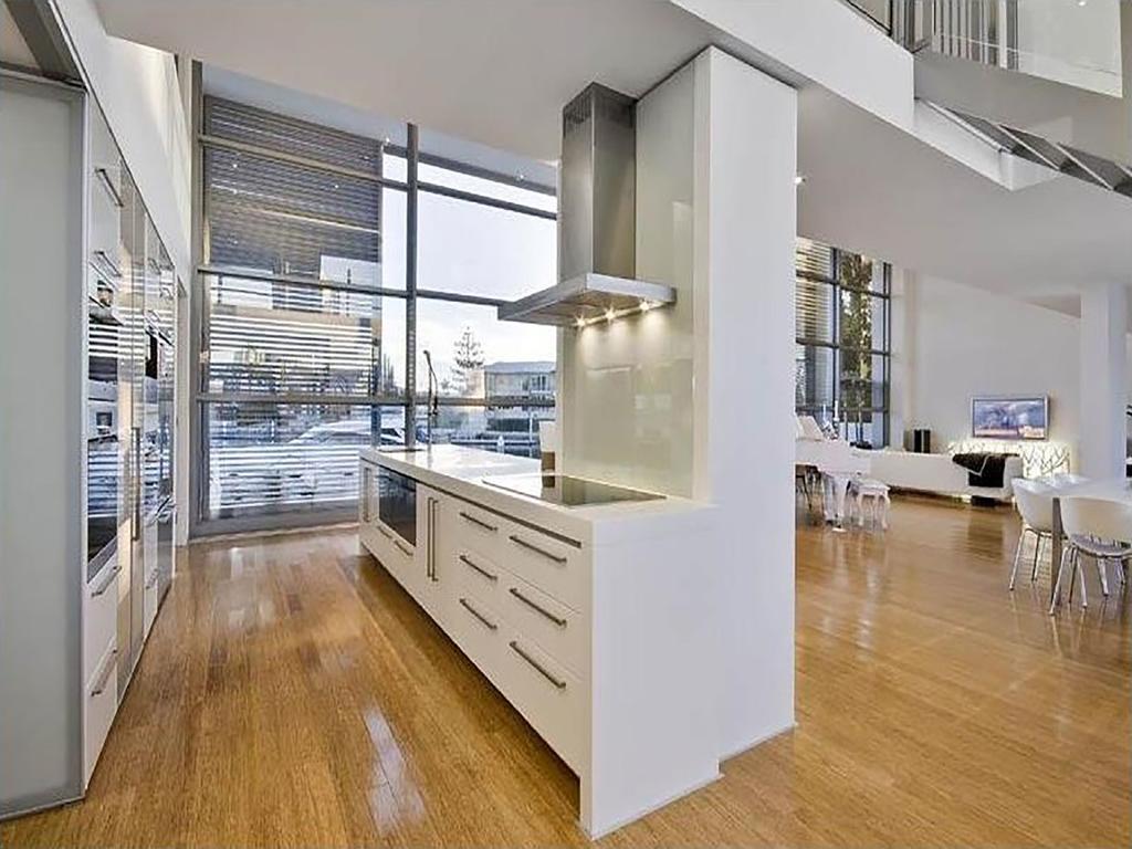 Luxury Waterfront Guest house