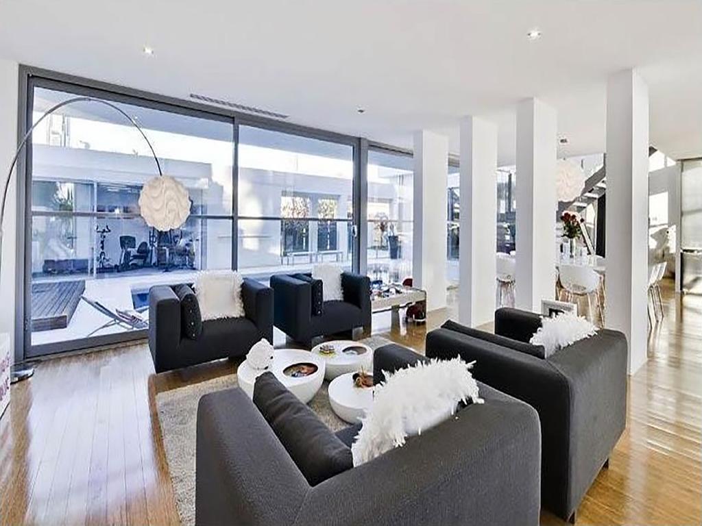 Luxury Waterfront Gold Coast