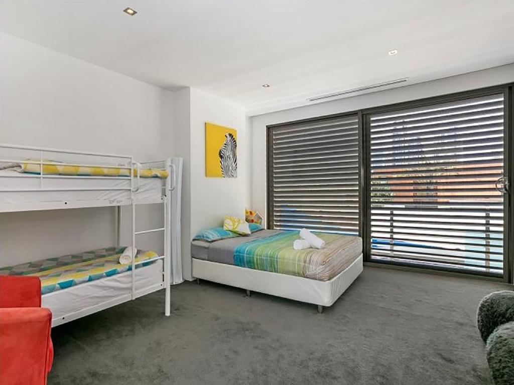 Luxury Waterfront Guest house 5*