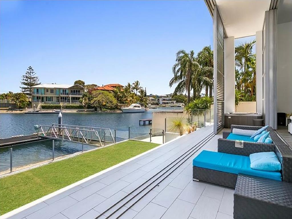 Luxury Waterfront Gold Coast