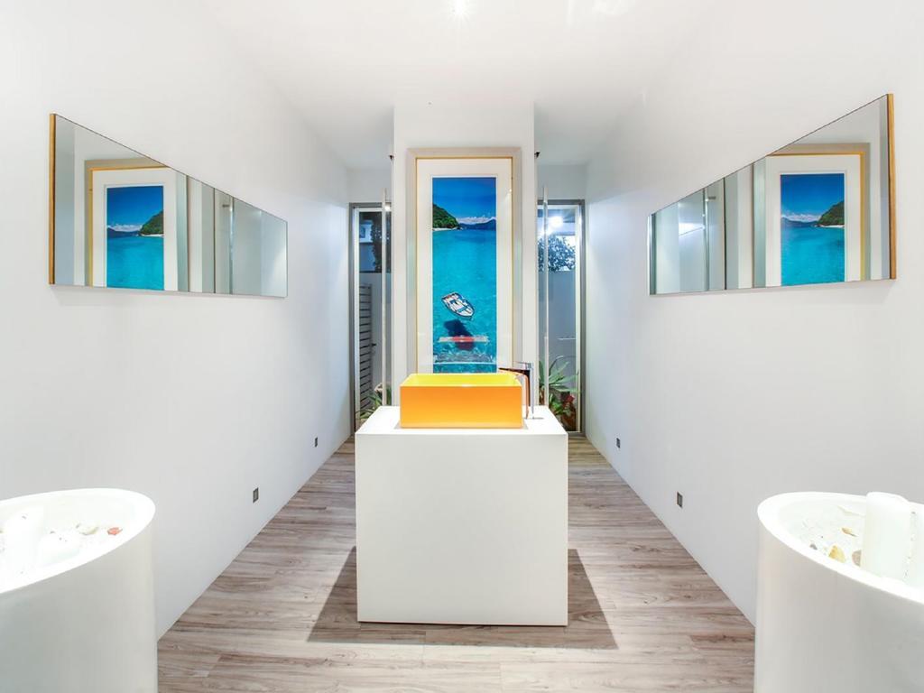 Luxury Waterfront Guest house 5*