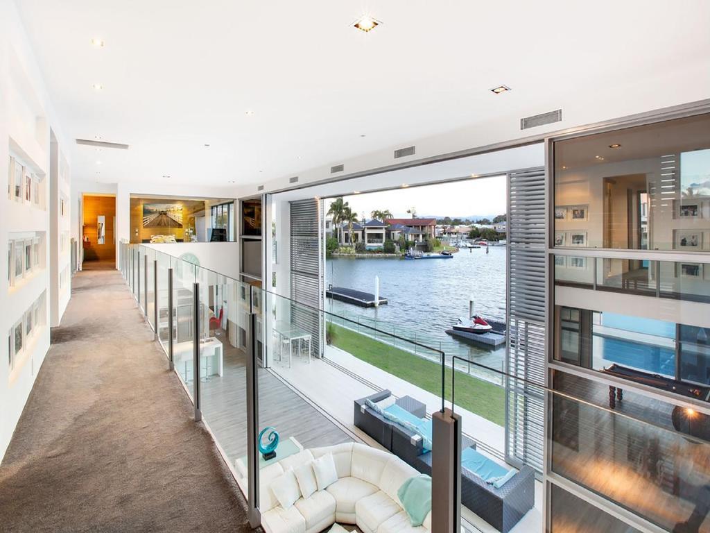 Guest house Luxury Waterfront 5*