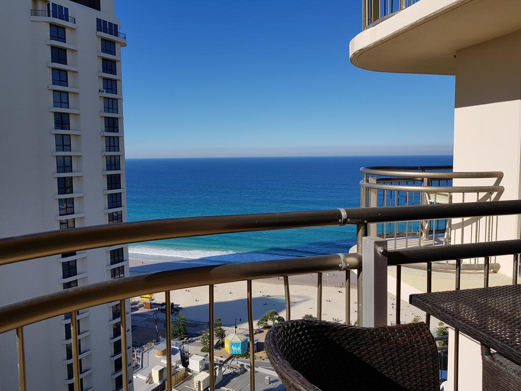 Aparthotel Beachcomber - Official