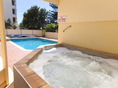 Aparthotel Surf Regency