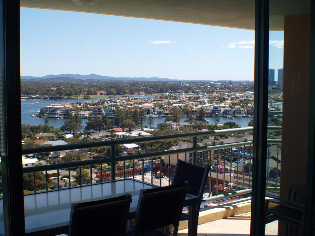 Gcr Crown Towers Resort Private Apartment Gold Coast