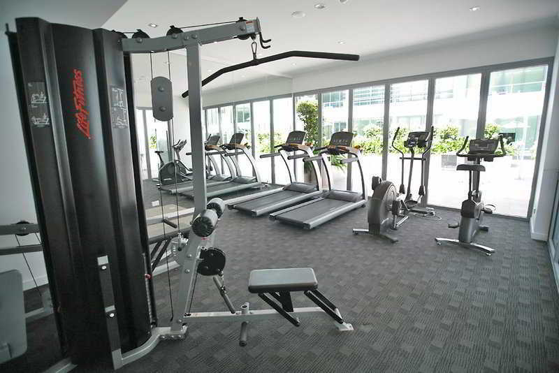 Ultiqa Freshwater Point Broadbeach Resort Gold Coast
