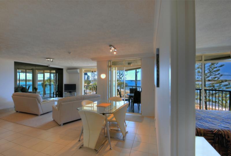 Aparthotel Bayview