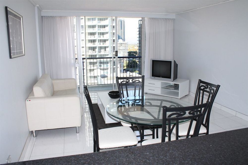 Aparthotel Centrepoint Gold Coast