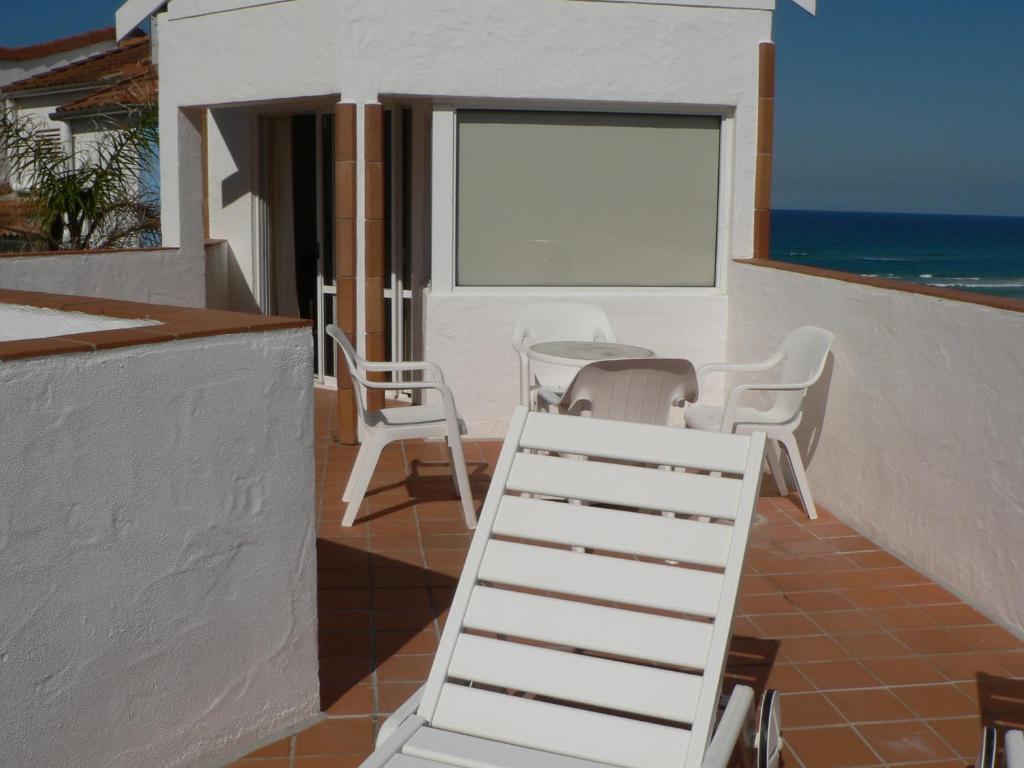 Paros On The Gold Coast